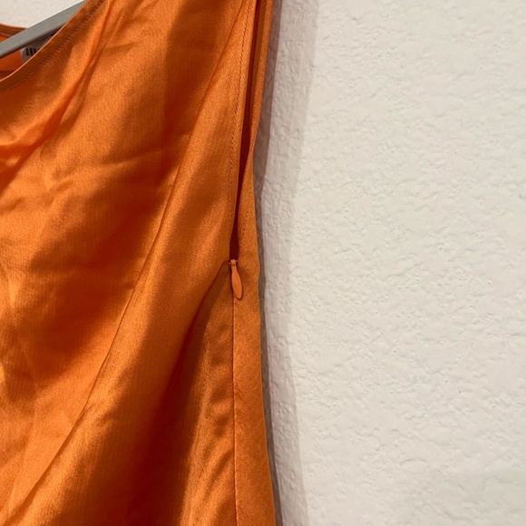 NWT ANNA QUAN | Astra Satin Draped Off-The-Shoulder Top in Kumquat | Size 6 - Picture 9 of 14